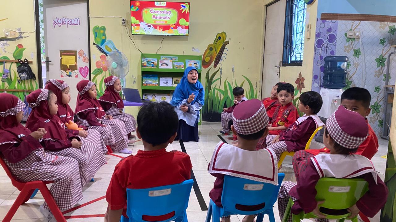 English Fun Day: Menanamkan Skill Bahasa Inggris di Masa Keemasan